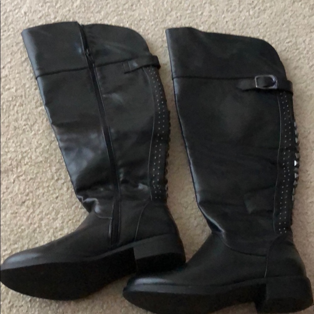 Over the knee wide calf stud boots US8W